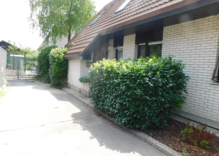 Dergomaska Apartments